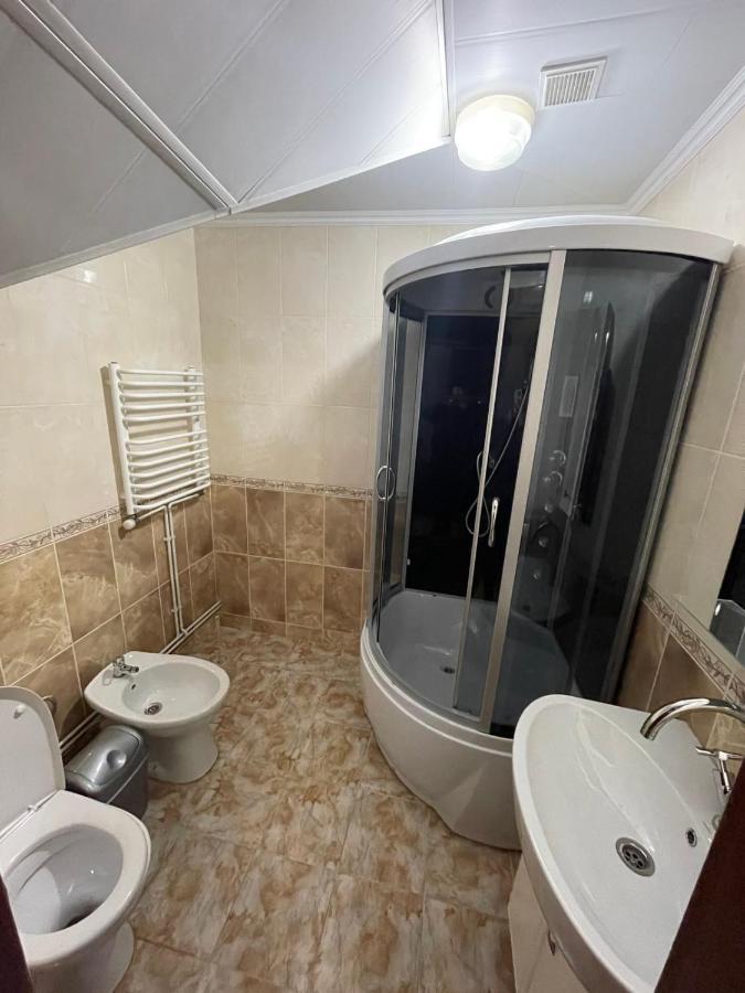 Like Hotel Kołomyja Zewnętrze zdjęcie