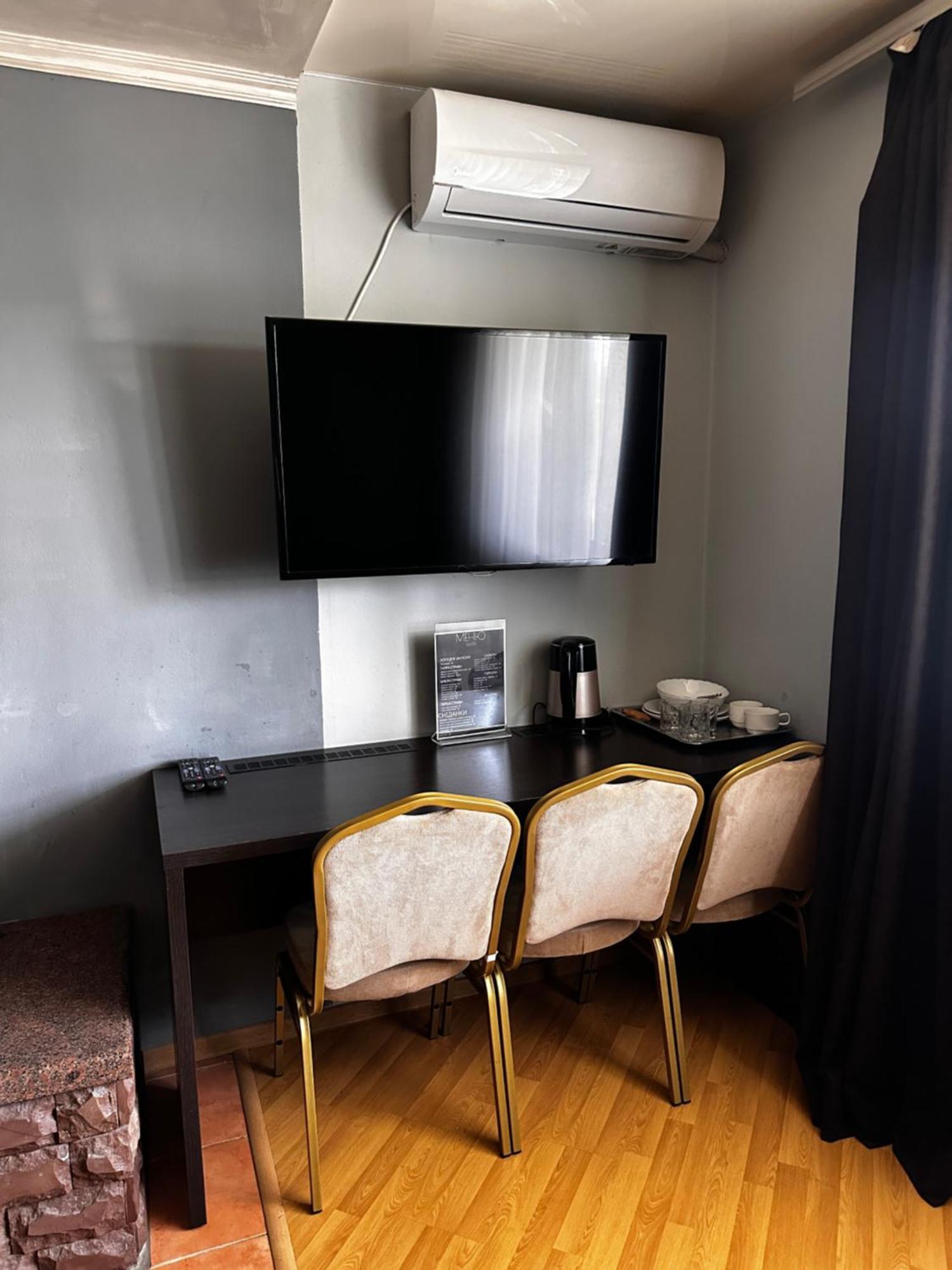 Like Hotel Kołomyja Zewnętrze zdjęcie